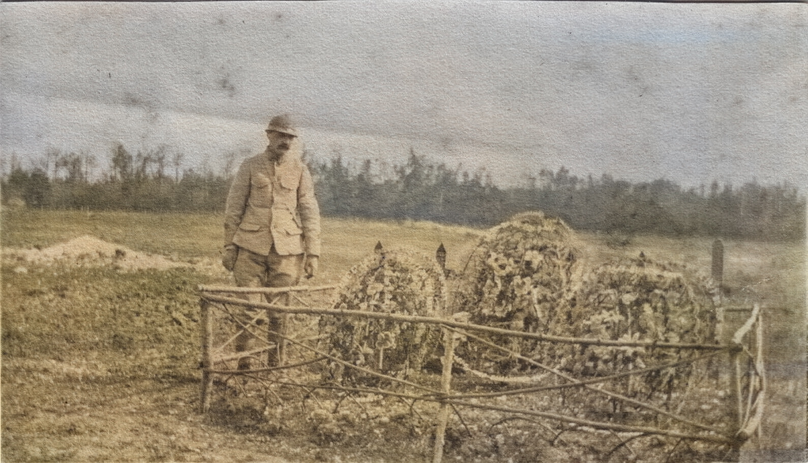 Des tombes à Cormicy — septembre 1914